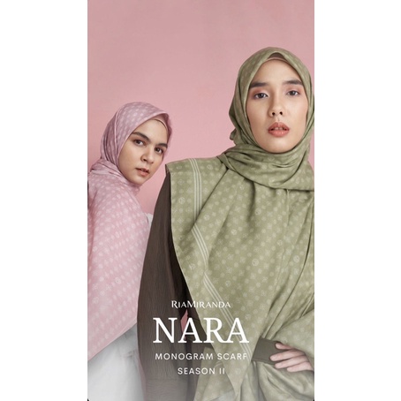 Nara scarf Monogram Ria Miranda
