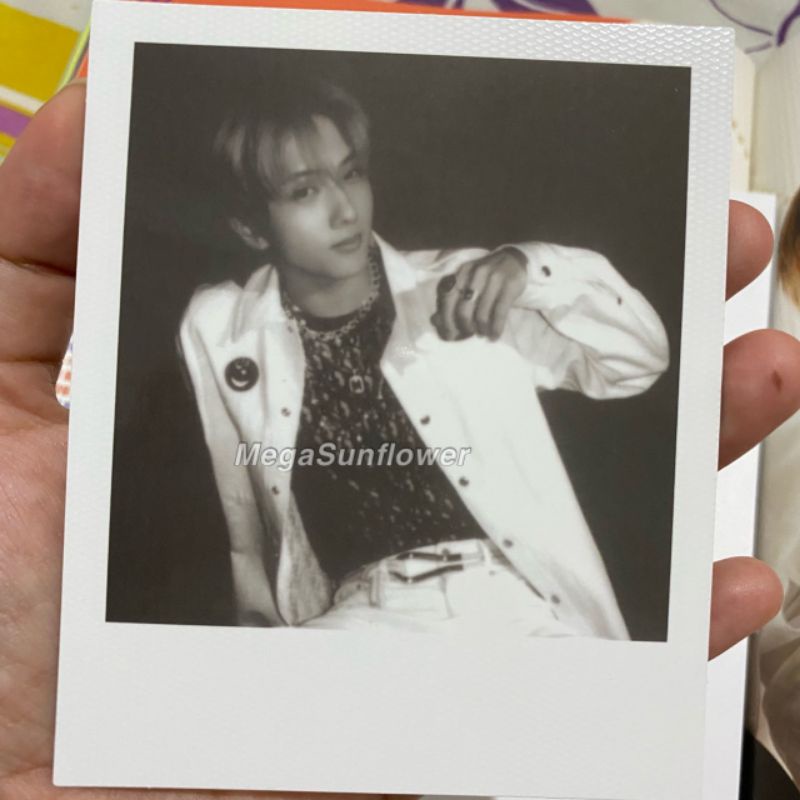 Polaroid Jisung Hello Future Nct dream