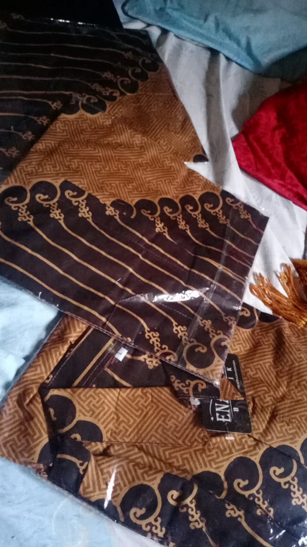 Atasan Kemeja Batik Enamosa Hem Pria, Motif Mega Mendung Batik Pekalongan - Hem