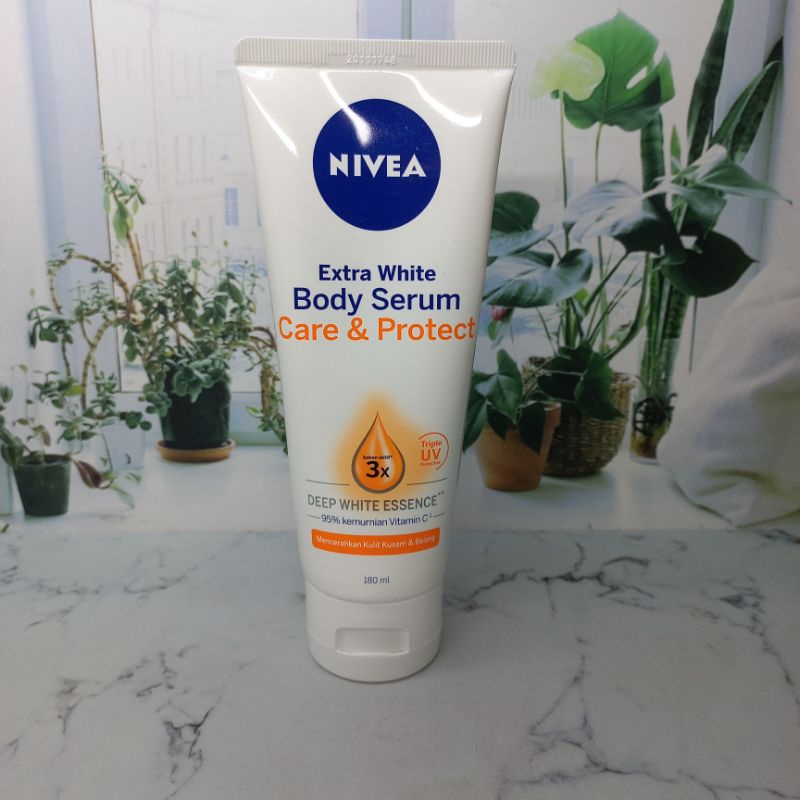 NIVEA EXTRA WHITE BODY SERUM CARE&amp;PROTECT DEEP WHITE ESSENCE 180 ML