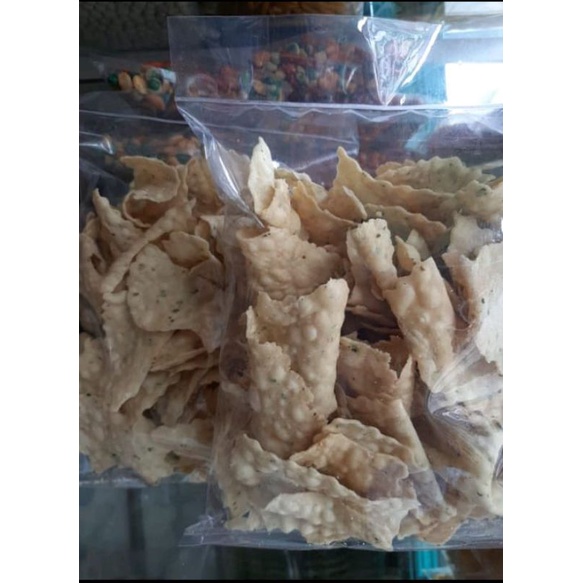 

KERIPIK PANGSIT DAUN JERUK BERAT 500 gram