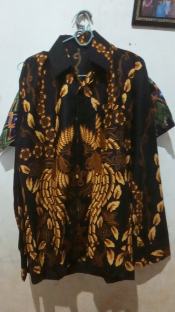 Maura Coupel-sania Ruffle Batik Coupel Mahkota