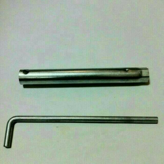 Kunci Busi Pipa Mobil Avanza