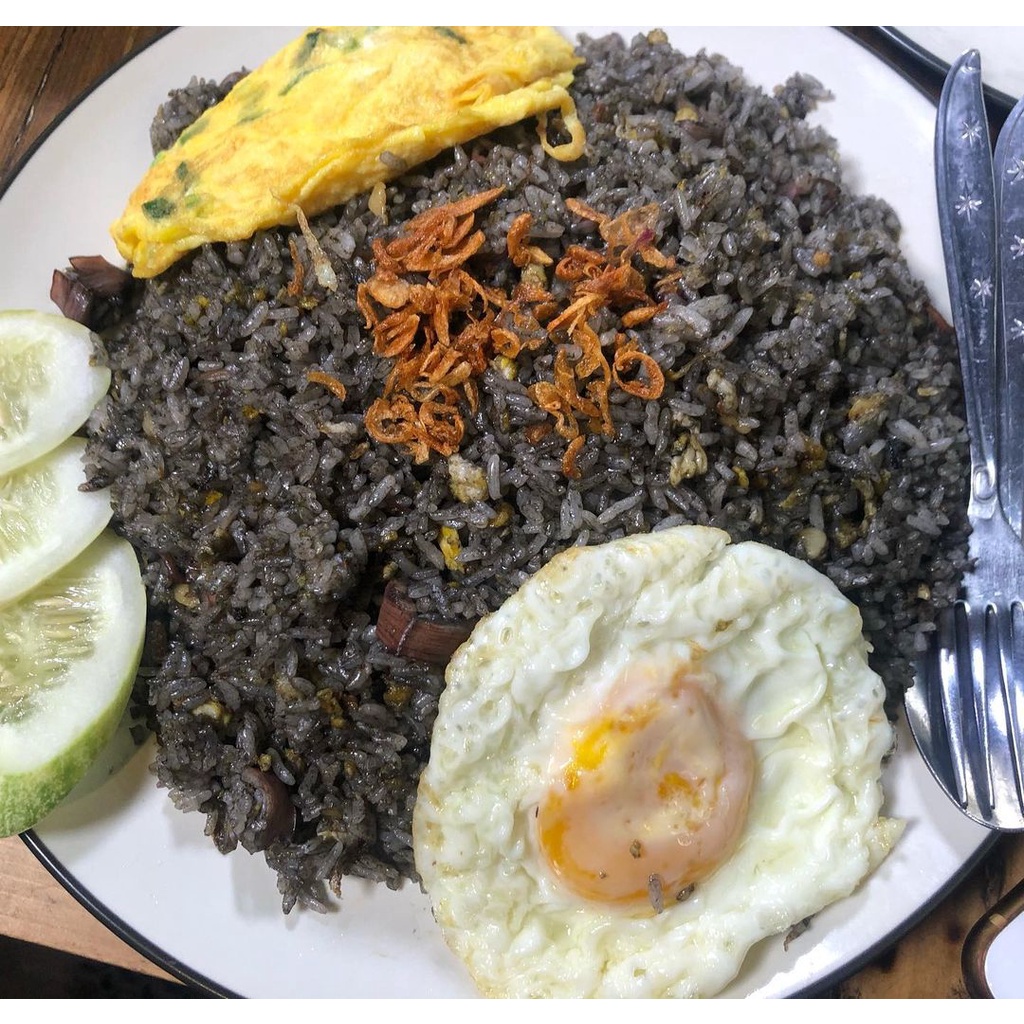 

Nasi Goreng Tinta Cumi Kangen Masakan Rumah