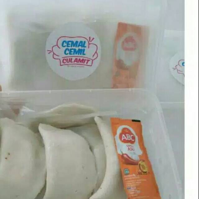 

Cireng mozarella dan ayam pedas (mix dlm satu wadah y) isi 10