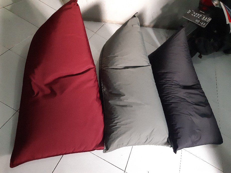 Bean Bag Komplit Isi Triangle / Oval Utk Dewasa Komplit Isi Bahan Waterproof Taslan Dan Katun