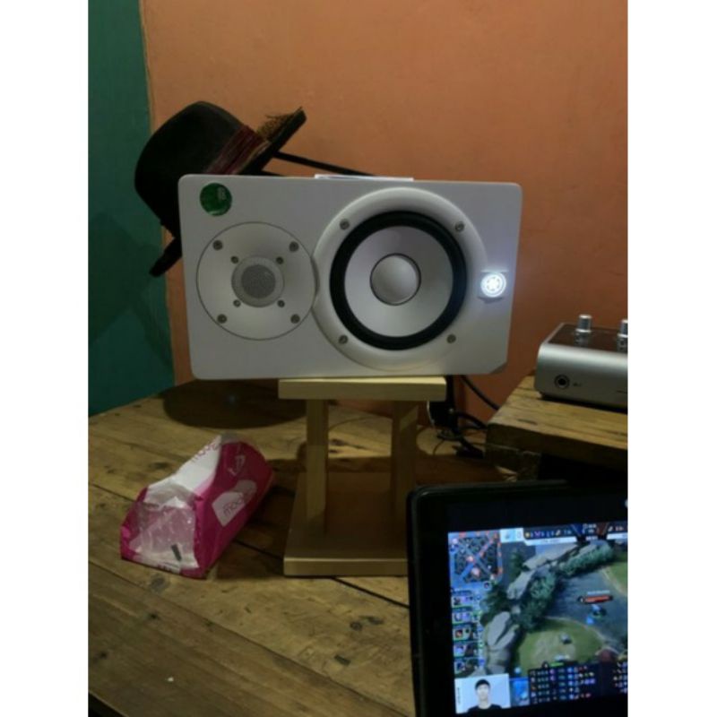 Stand Speaker Dudukan Speaker Tatakan Speaker Speaker Stand Kayu JatiBelanda