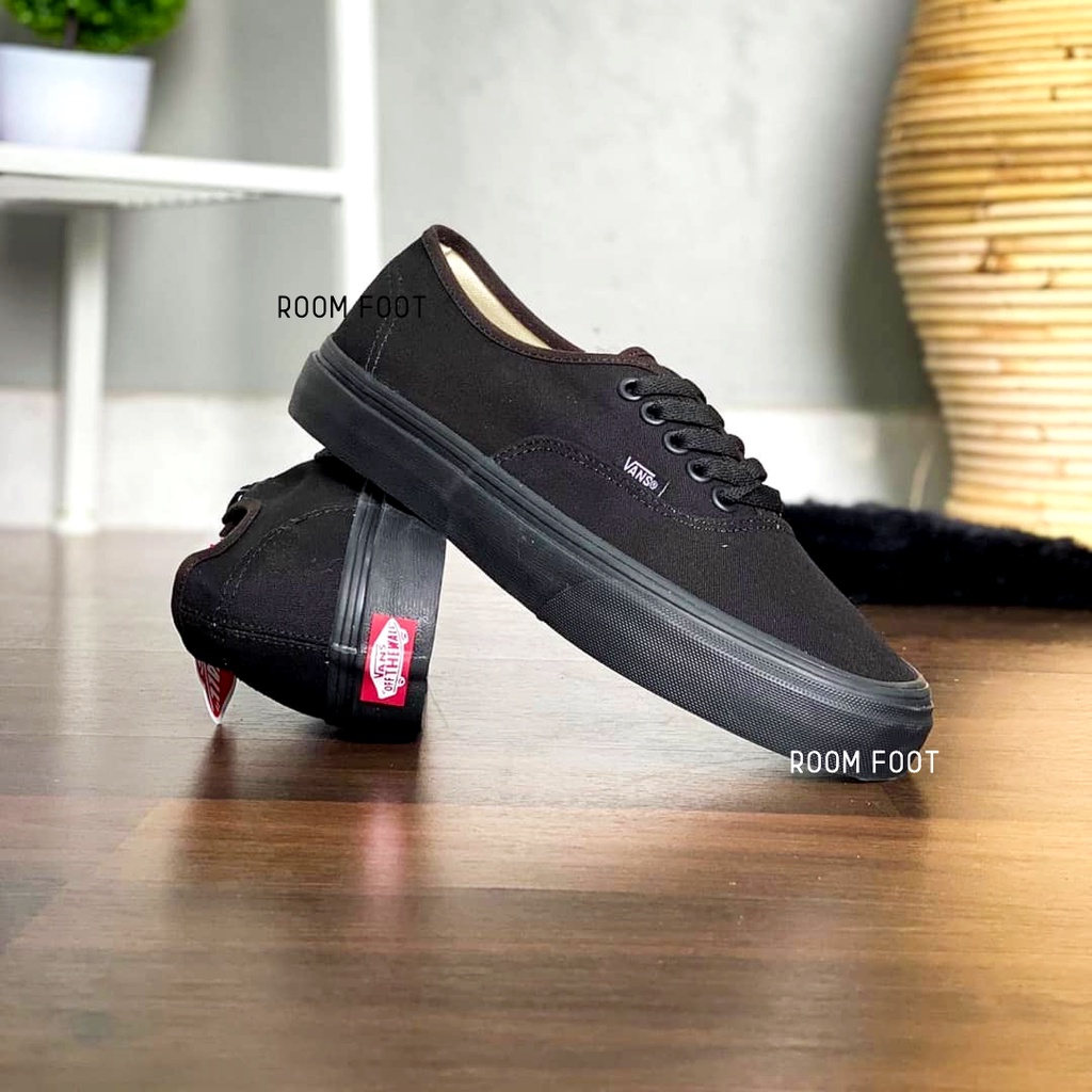 Sepatu Authentic Full Black / Sneakers Authentic Full Hitam