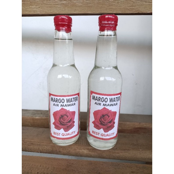 Air mawar untuk ziarah makam