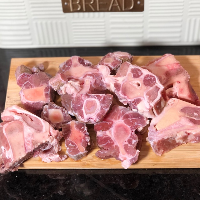 

Buntut Sapi Lokal Oxtail Sapi Nett: 500 Gram