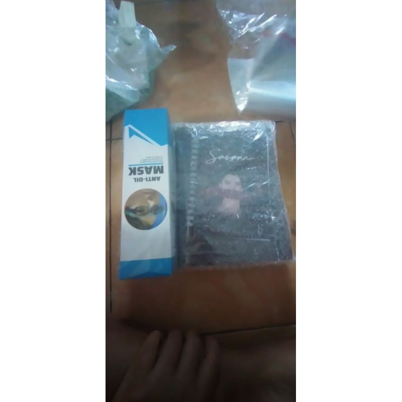 Savanna by Honey Dee free notebook+face shield