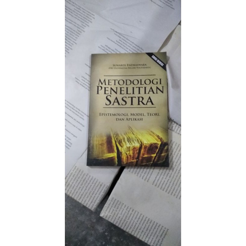 METODOLOGI PENELITIAN SASTRA