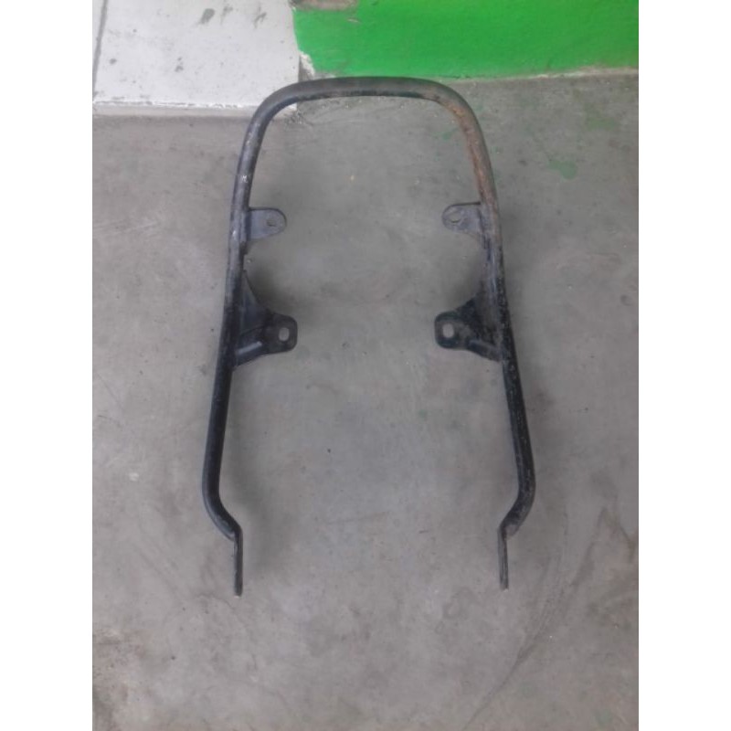Behel begel pegangan jok belakang yamaha yt 115