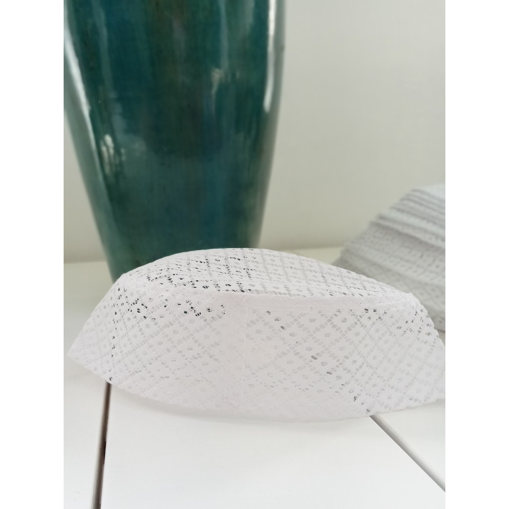 peci jaring warna putih ringan