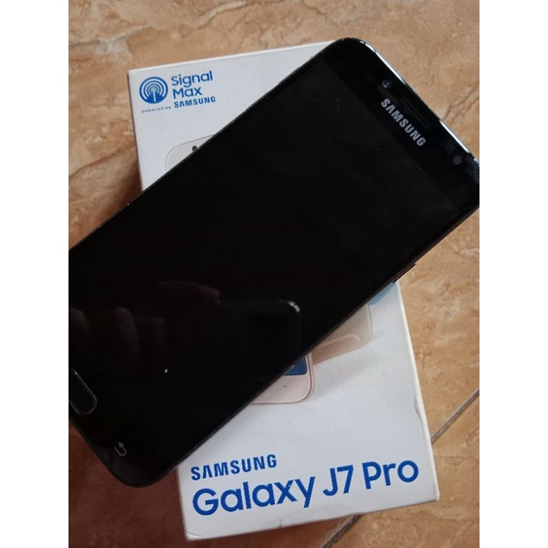 Samsung J7 Pro (Second)