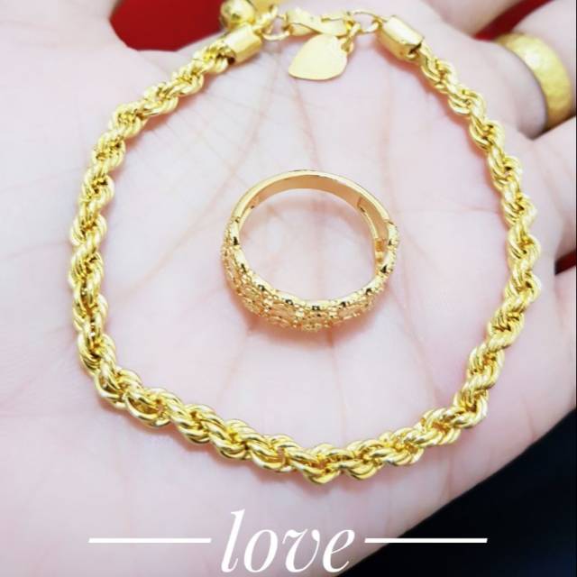 Gelang tangan plintir plus cincin dilapisi 24 k