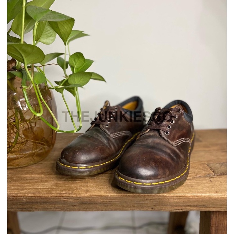 Sepatu Dr. Martens 8053 Aztec Crazy Horse