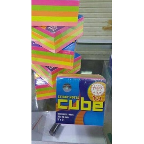 

✲ Post It Warna Warni dengan perekat / kertas memo ☝
