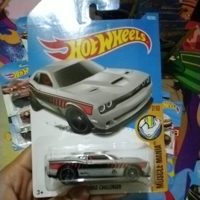 Hotwheels 15 Dodge Challenger