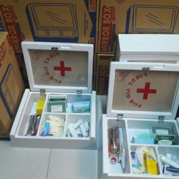 Kotak obat p3k type c +isi