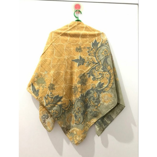 PRELOVED RIAMIRANDA SCARF