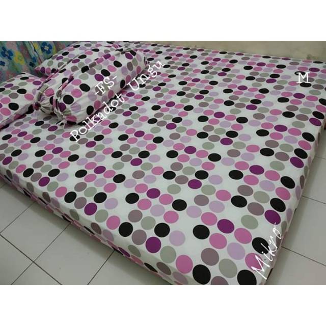 Sprei homemade Polkadot ungu /UK 180x200 sprei homemade murah