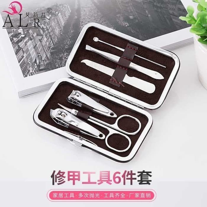 Nail Art Set 7 in 1 Perlengkapan Manicure Pedicure Gunting Kuku