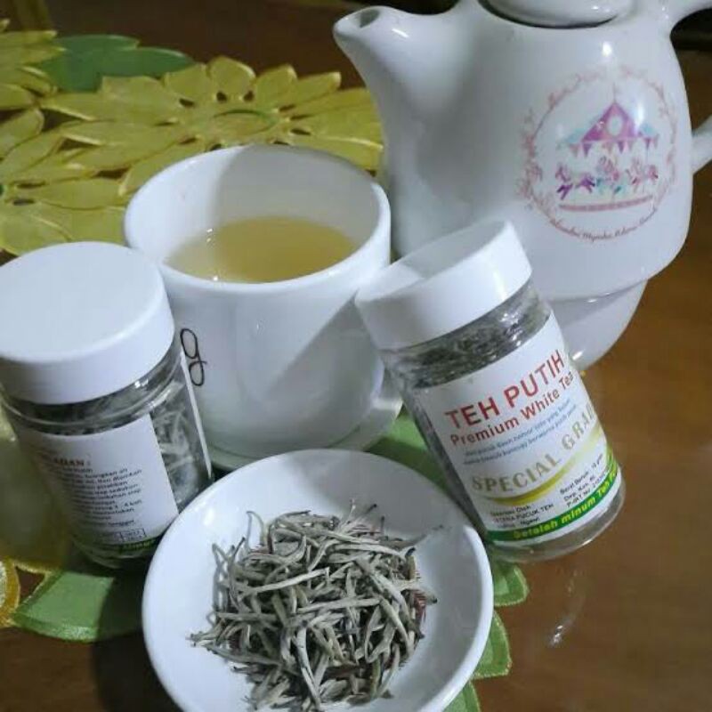

Teh Putih Jamus "Premium White Tea