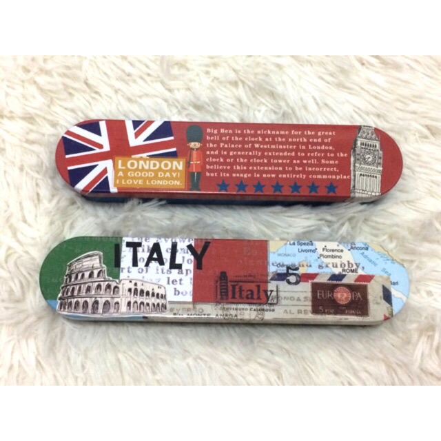 

Kotak Pensil Pencil Case Kawaii London Italy Import