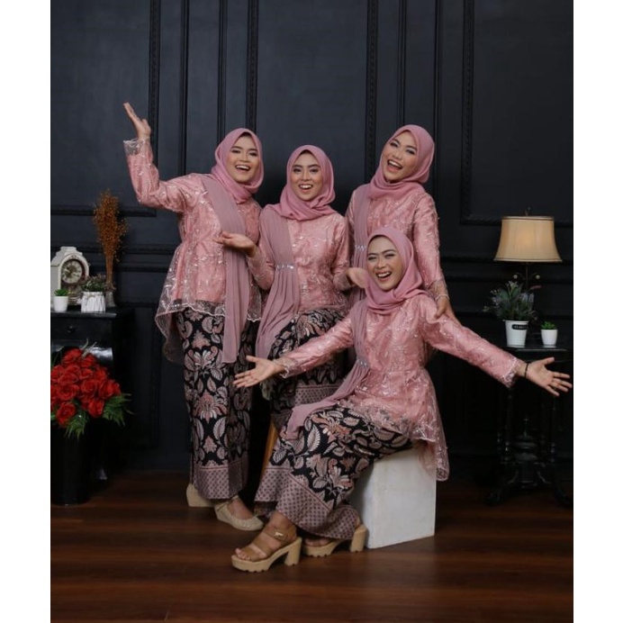 SET KEBAYA SELENDANG KEBAYA MODERN KEBAYA BRUKAT MODERN KEBAYA WISUDA KEBAYA BRUKAT TILLE