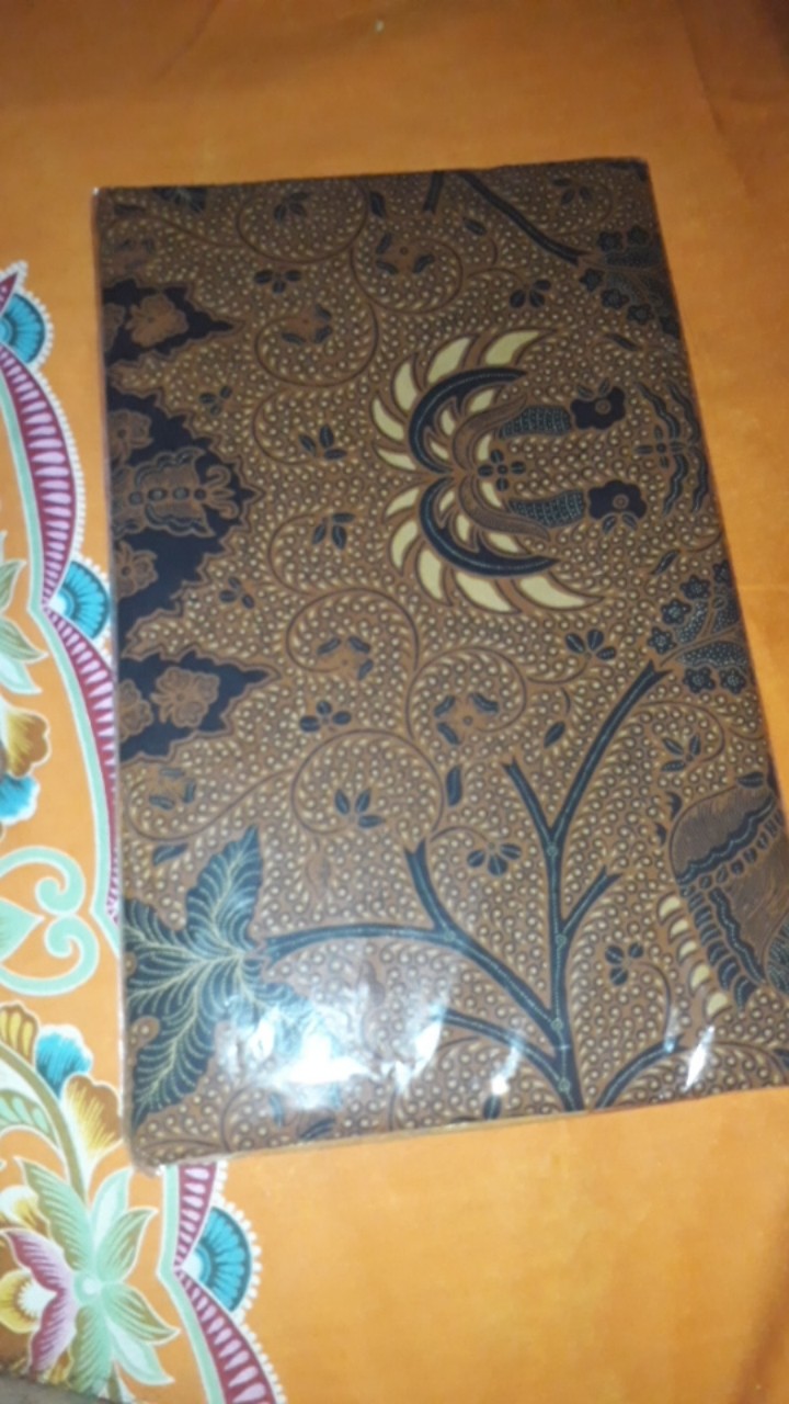 Kain Jarik Batik Solo Motif Sogan Wahyu Tumurun