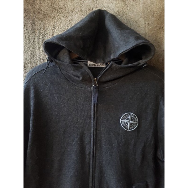 STONE ISLAND SECOND THRIFT / PRELOVED