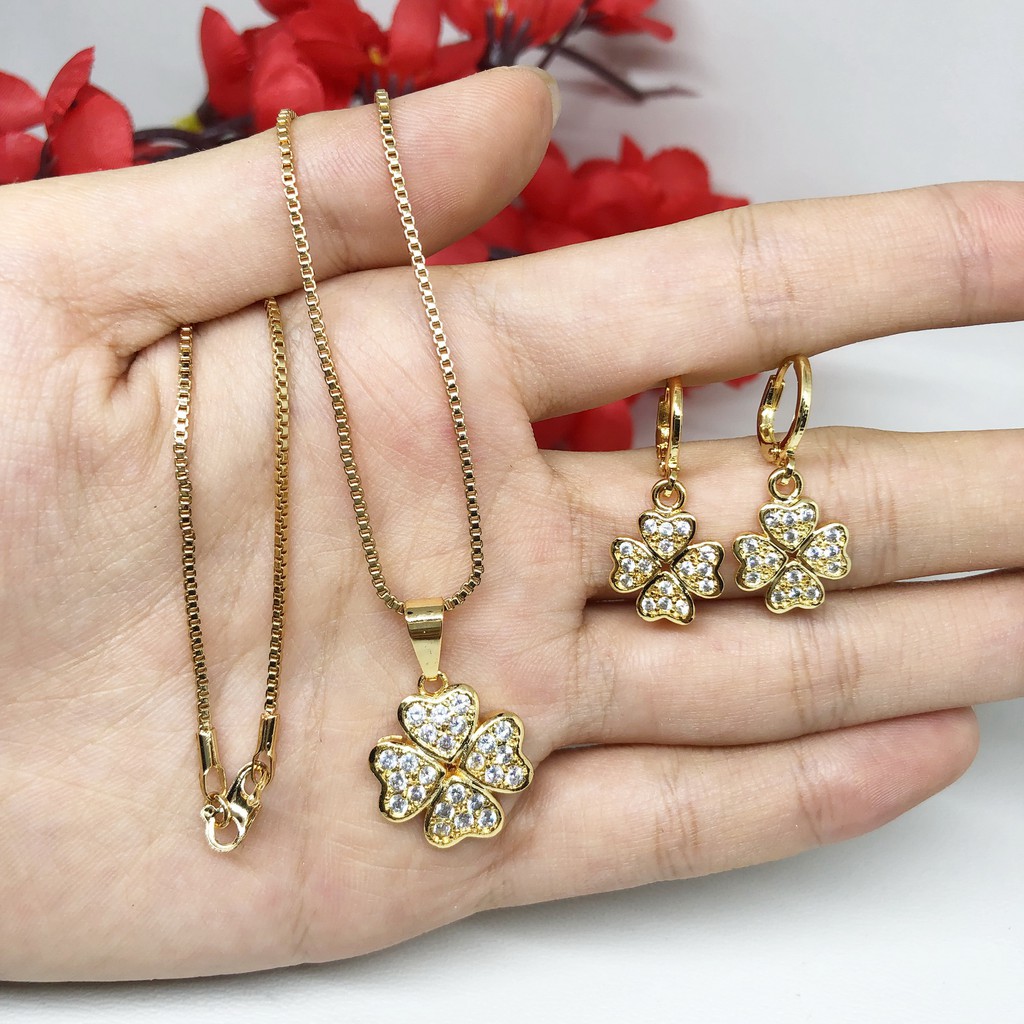 Set Perhiasan Kalung Anting Lapis Emas  18k Bentuk Hati 