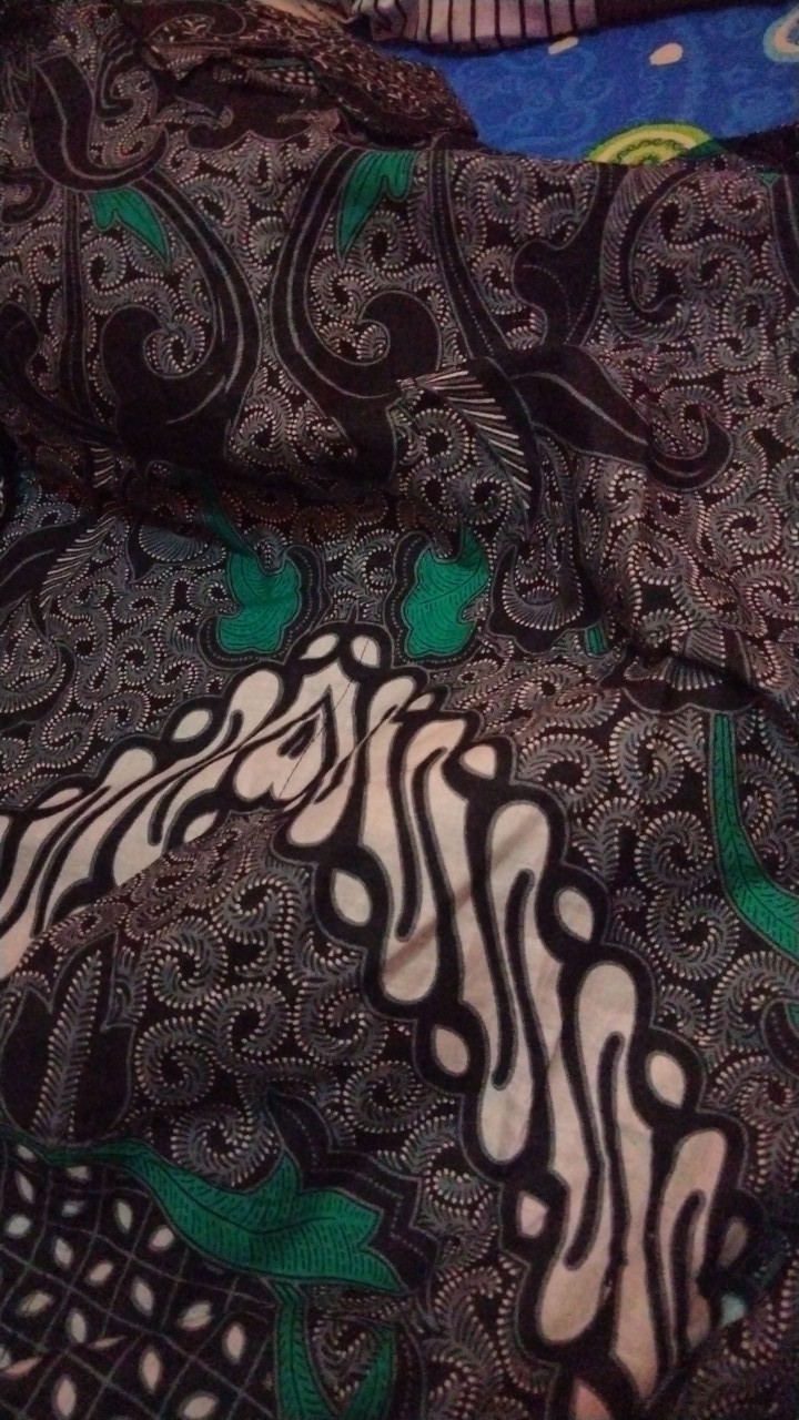 Kemeja Batik Pria Motif Berkelas Istimewa Murah