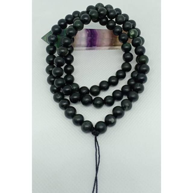 Kalung batu black jade