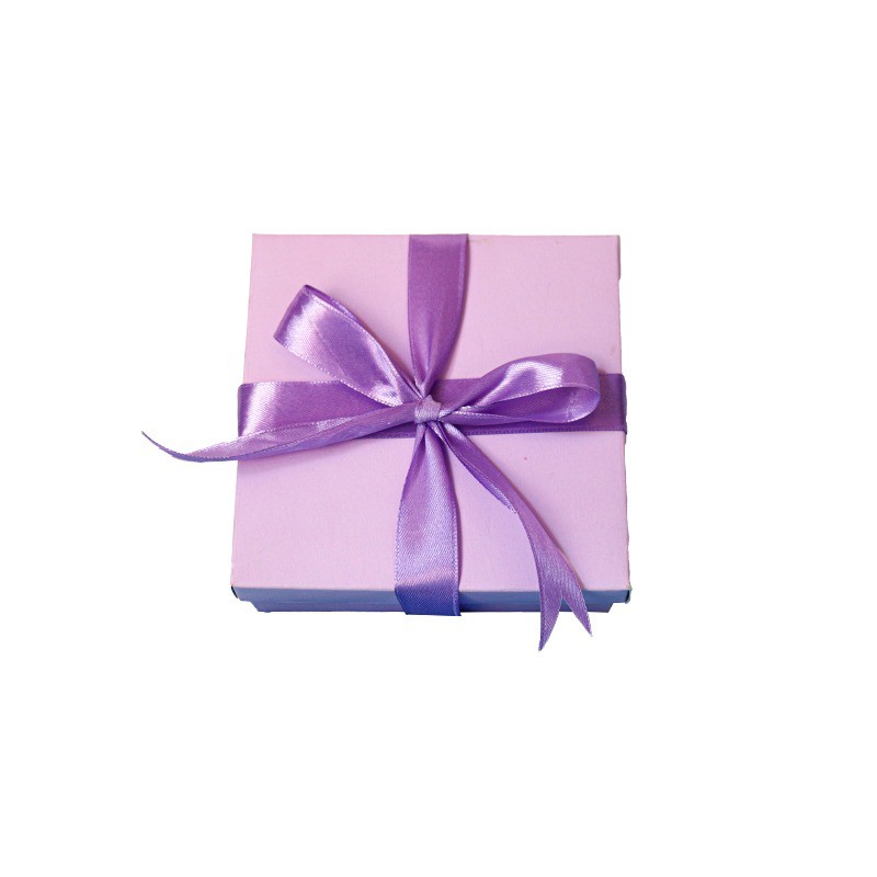 

Box Kardus Edisi Pastel Bahan Ivory Cocok Untuk Kado Unyu-Unyu Include Pita