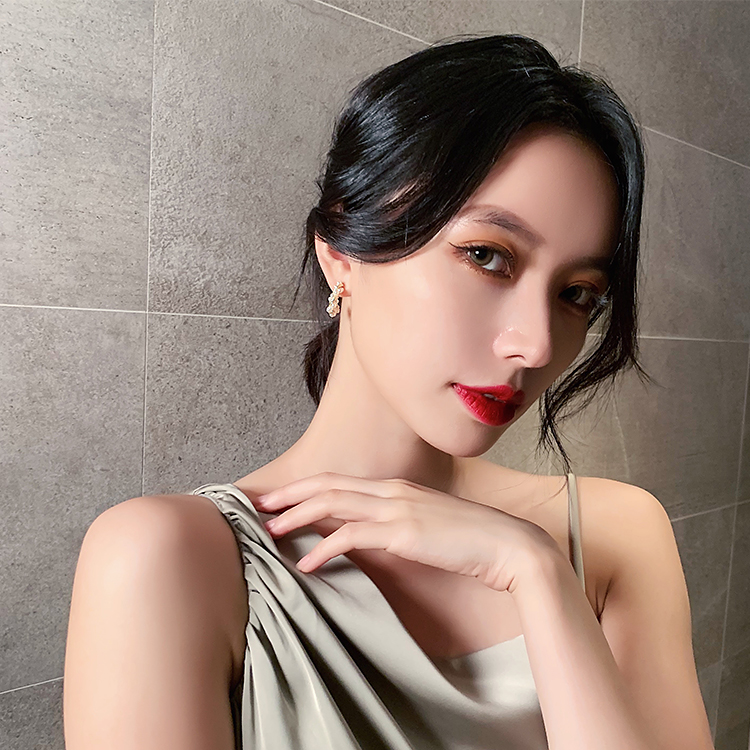 Versi Korea Dari Kepribadian Fashion Baru Anting-anting All-match Kecil Segar