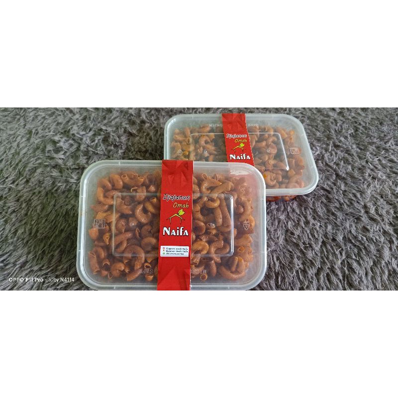 

Makaroni pedas basah