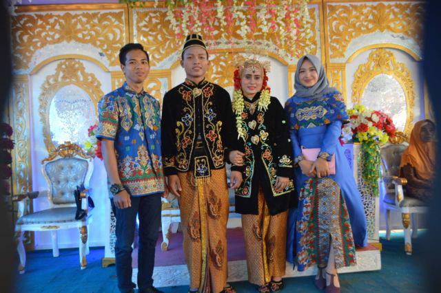 Batik Couple Asmiranda / Asmirandah Couple Kebaya Modern Baju Cewek Murah Baju Pesta Baju Wisuda