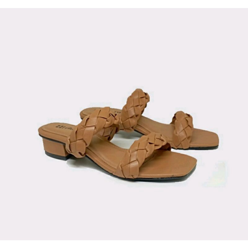 Sandal Kepang Wanita Big Size 41-45 Kepang Kekinian JUMBO Kulit Moka Cantik, 44