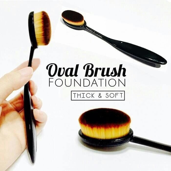 OVAL FOUNDATION FACE BRUSH ( make up brush )