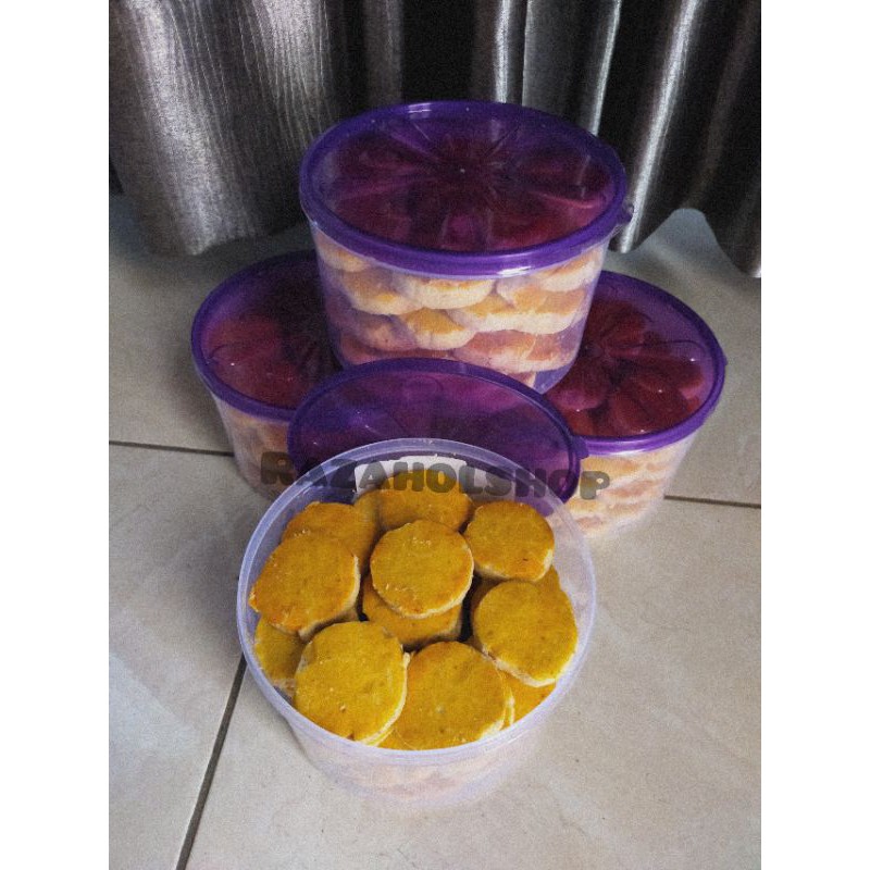 

Kue kacang homemade by razaholshop