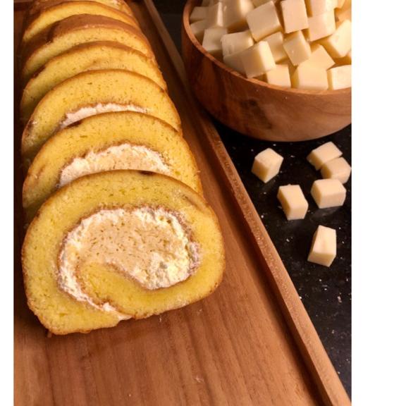 

Import Terlaris☄️ Bolu Gulung Medan WhenCake Rasa Keju ( Pendek )