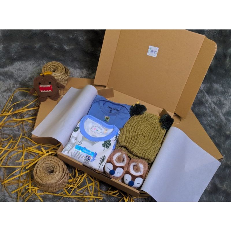 

HAMPERS BAYI NEWBORN/ BABY GIFT SET