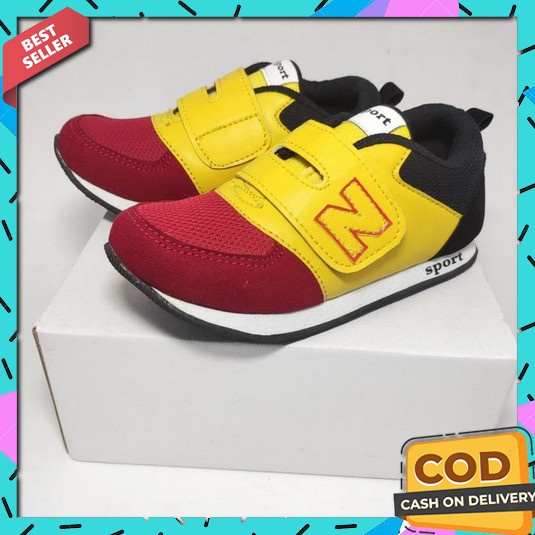 Sepatu Anak Sekolah Perempuan Ringan Santica Chika Tk Sd Kets - Hitam, Sepatu Sport Anak Laki Laki