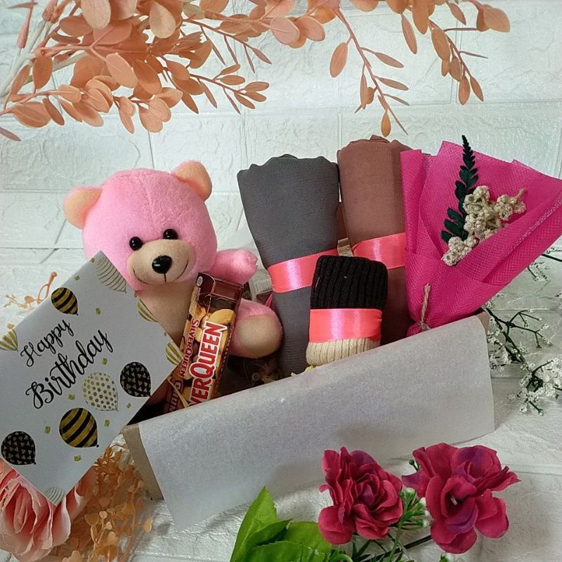 Hampers Hijab Hampers Wisuda Hampers Ultah Hampers Anniversary Hampers Jilbab Hampers Cewek Hampers Wanita Kado Cewek Kado Wanita Kado Ultah Kado Anniversary Kado Wedding Hadiah Ultah Kado Wisuda Hampers birthday Hampers Jilbab Kado Ultah hampers kerudung