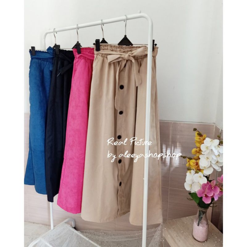 Rok Suede Bella Maxi Skirt