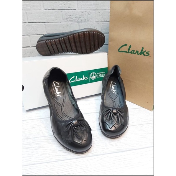 Sepatu Clarks radial daun / clarks radial daun / Sepatu wanita clarks