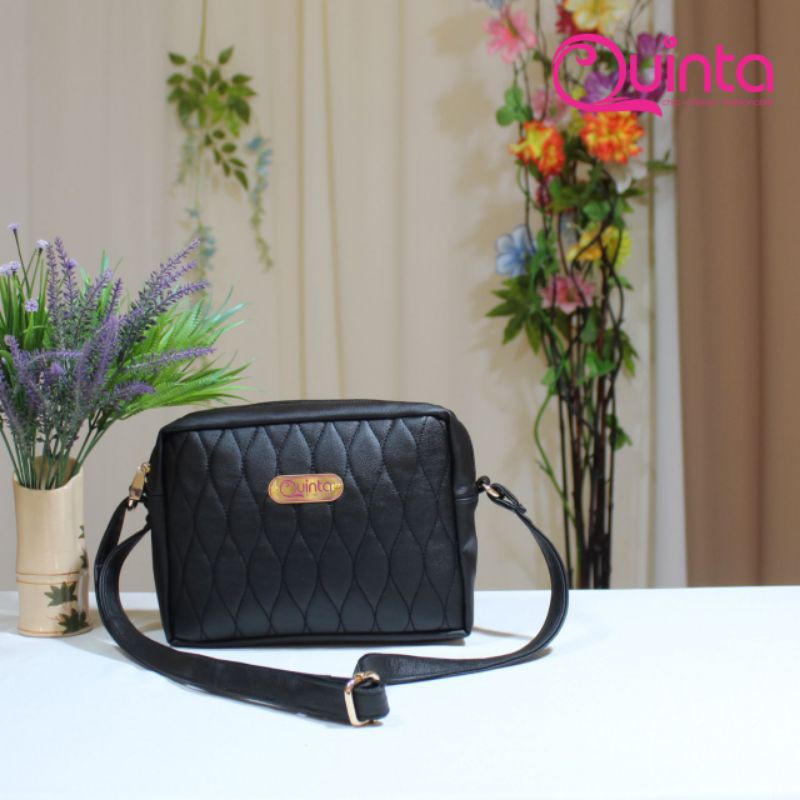 Zola sling bag :: tas wanita original Quinta :: BLACK