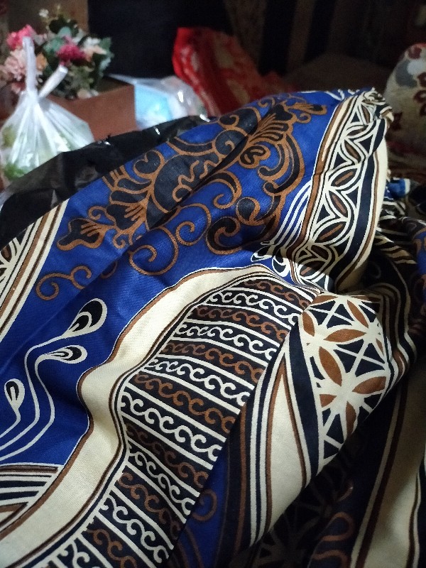 Fayola Batik Kemeja Dan Rok Batik Couple Hermansyah Katun Halus Balencia Annabel Misbi Dewisinta